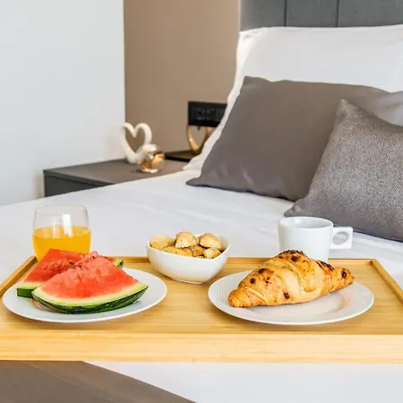 Sky - Free Parking * Split