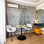 Apartman Sky - Center Split