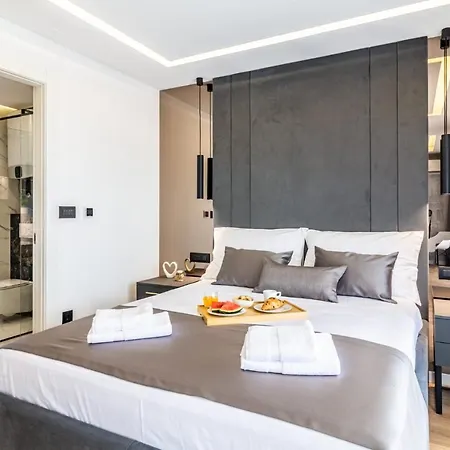 Sky - Free Parking Apartman Split